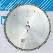 Lưỡi cưa bàn trượt Leitz – Giải pháp cắt gỗ công nghiệp chính xác, bền bỉ